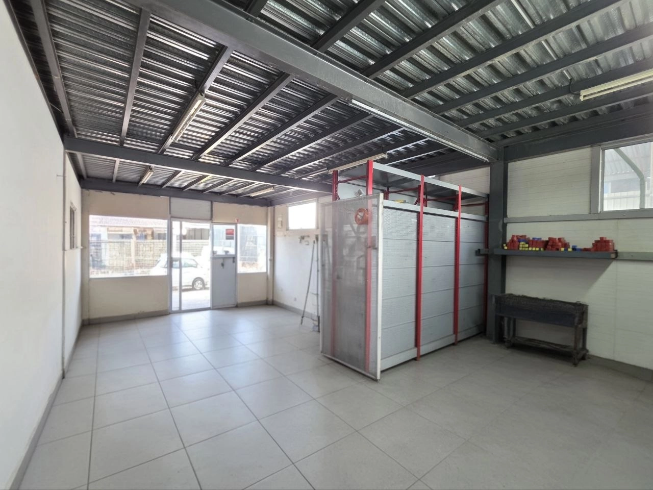 335m² Office for Rent in Pano Polemidia, Limassol District