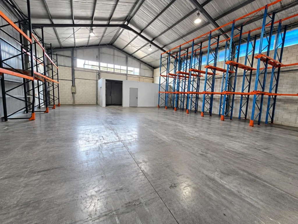 735m² Office for Rent