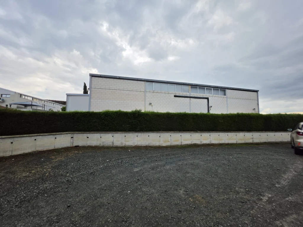 735m² Office for Rent