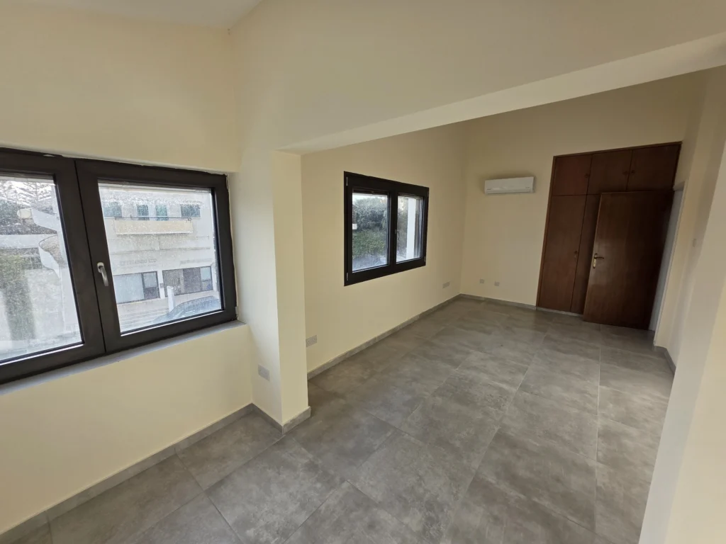 100m² Office for Rent in Larnaca – Sotiros