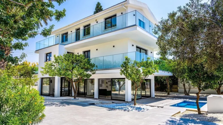 5 Bedroom House for Rent in Ormideia, Larnaca District