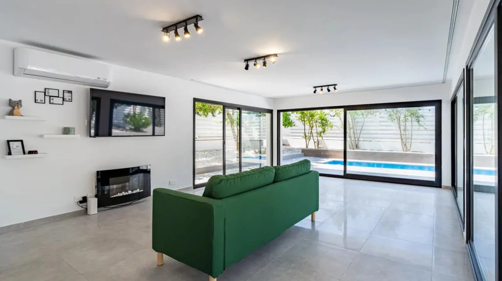 5 Bedroom House for Rent in Ormideia, Larnaca District