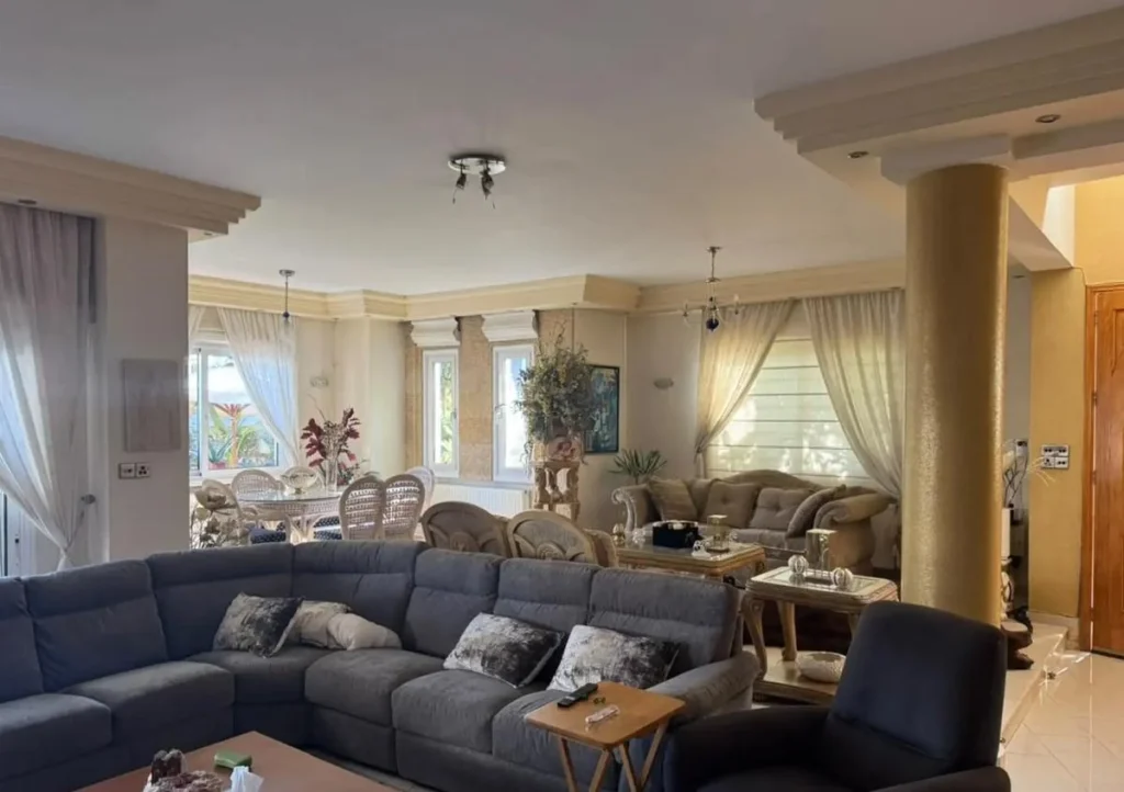 5 Bedroom House for Rent
