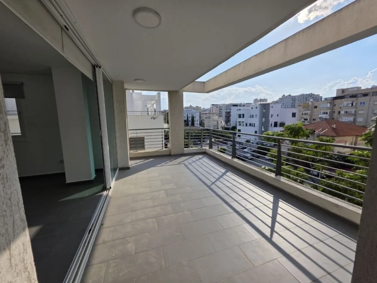 3 Bedroom Apartment for Rent in Agioi Omologites, Nicosia District