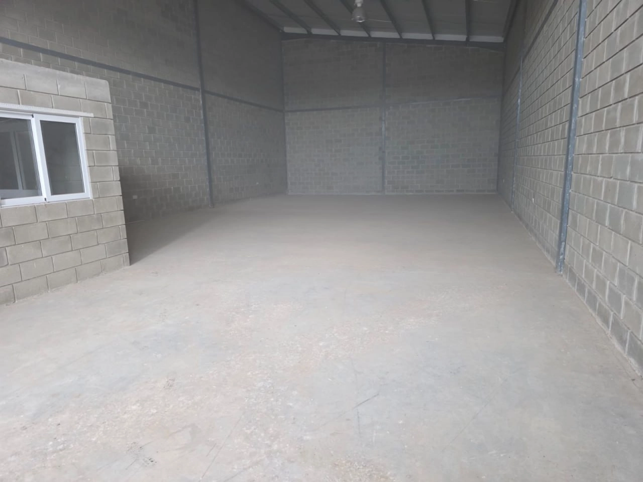 1000m² Office for Rent in Kokkinotrimithia, Nicosia District