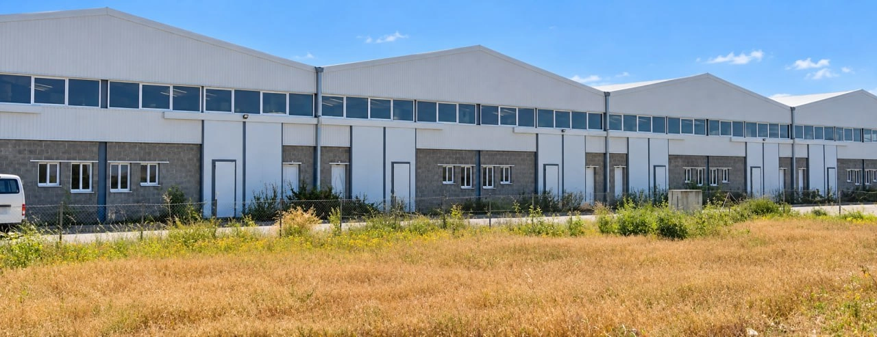 1000m² Office for Rent in Kokkinotrimithia, Nicosia District
