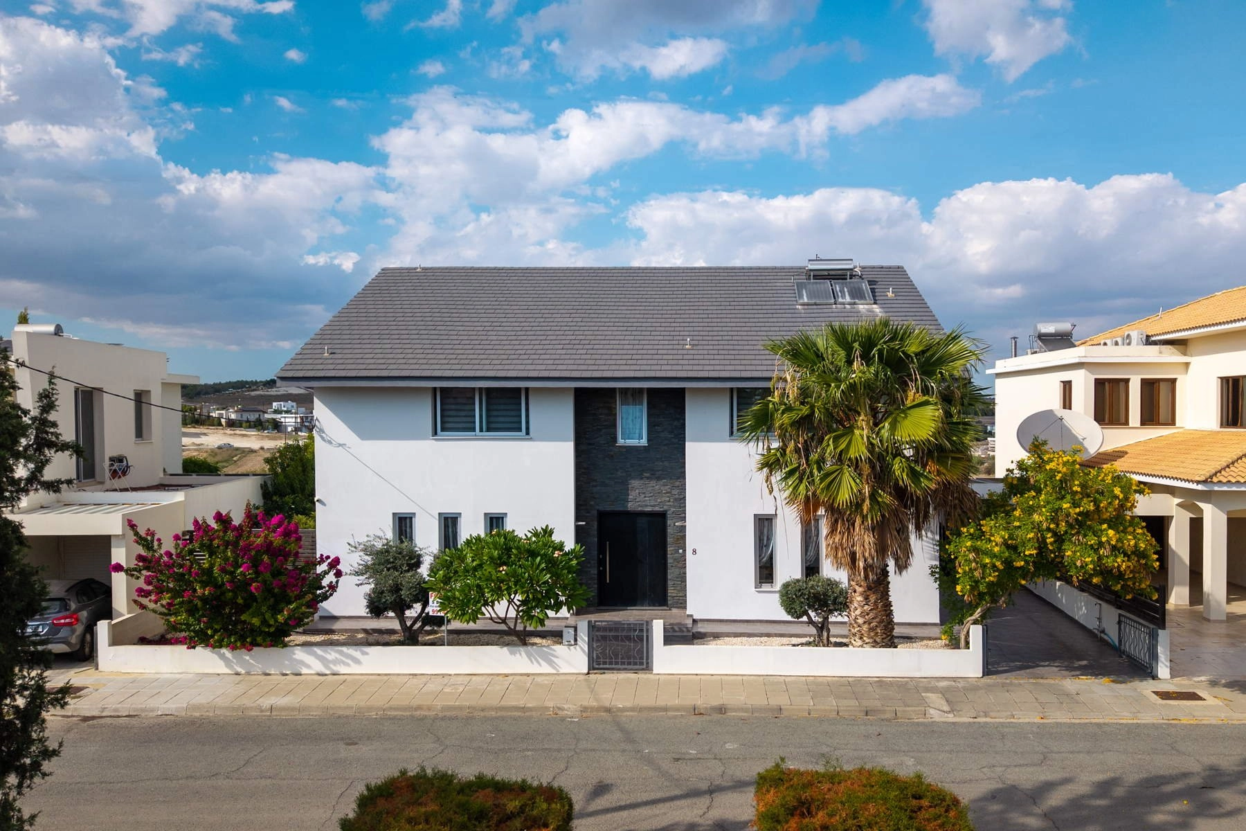5 Bedroom House for Sale in Aradippou, Larnaca District