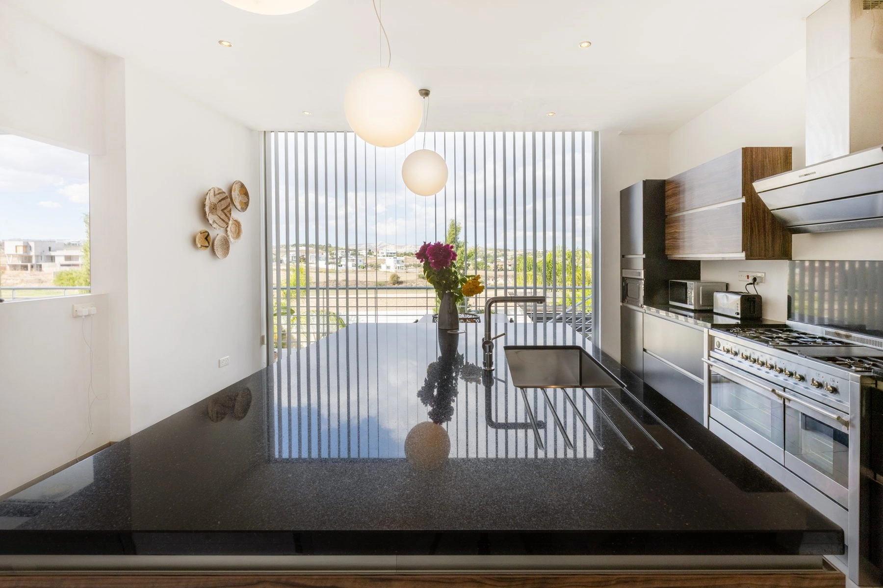 5 Bedroom House for Sale in Aradippou, Larnaca District