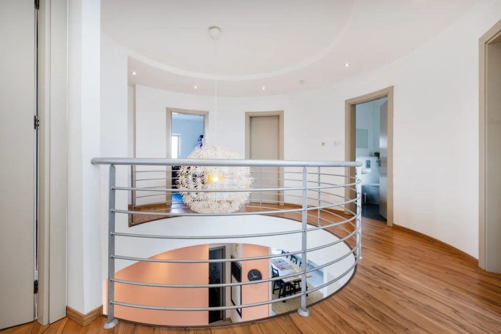 5 Bedroom House for Sale in Aradippou, Larnaca District