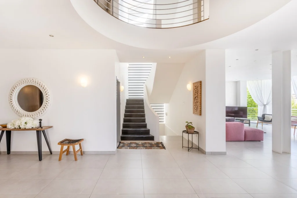 5 Bedroom House for Sale in Aradippou, Larnaca District