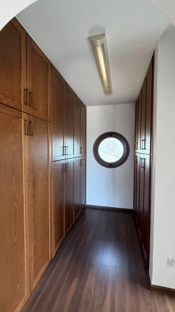 6+ Bedroom House for Sale in Limassol District