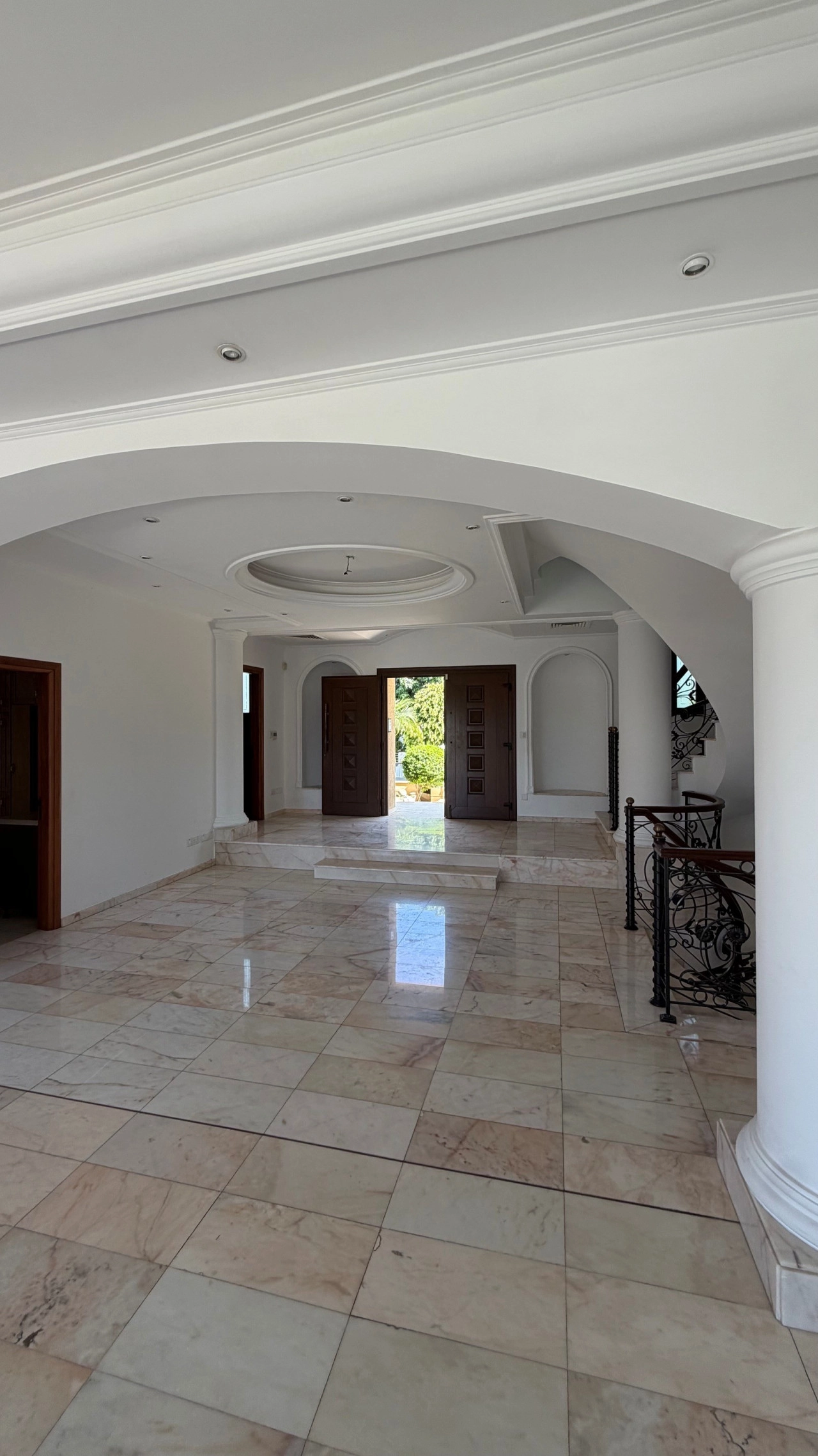 6+ Bedroom House for Sale in Limassol District