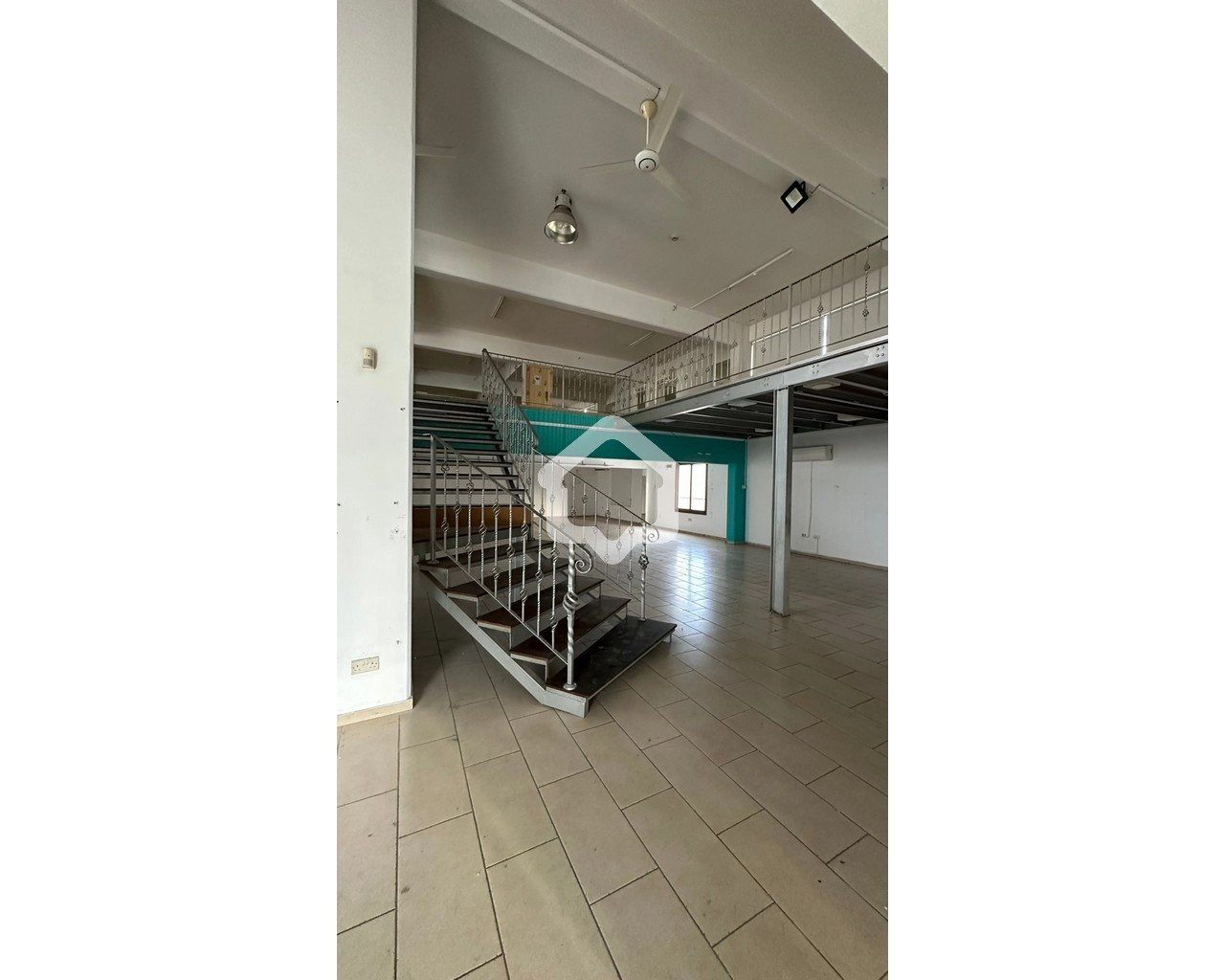 550m² Office for Rent in Larnaca District