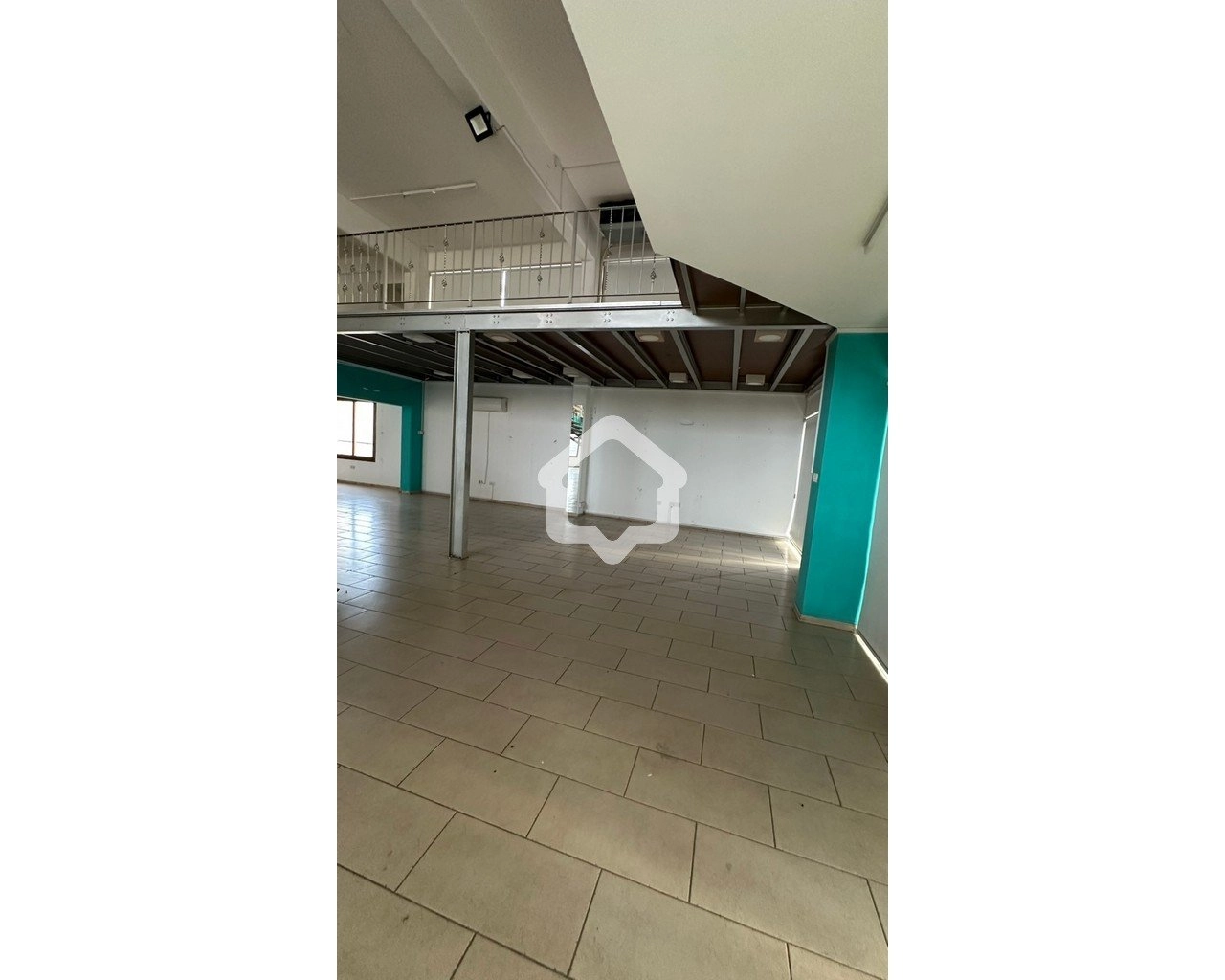 550m² Office for Rent in Larnaca District