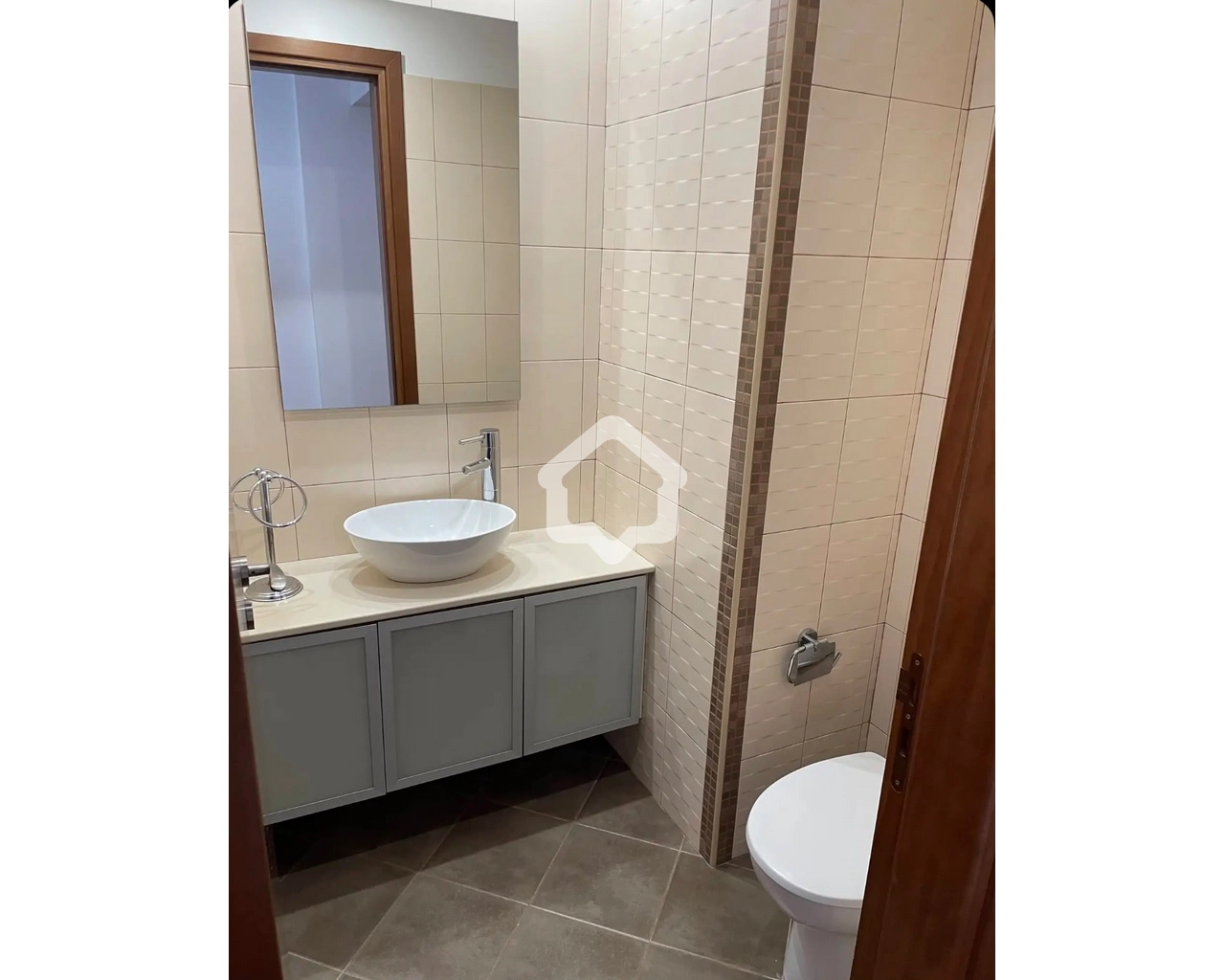 4 Bedroom Apartment for Rent in Engomi, Nicosia District