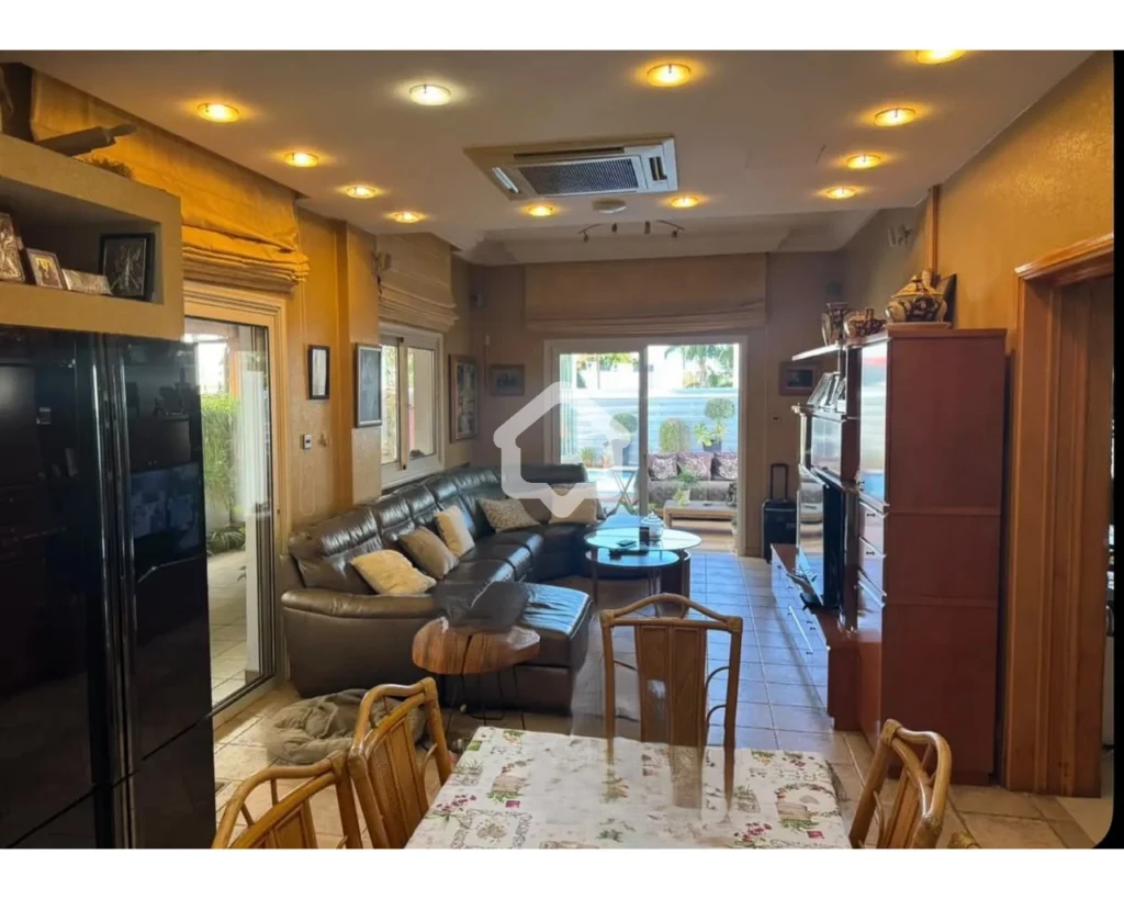 5 Bedroom House for Rent in Strovolos, Nicosia District
