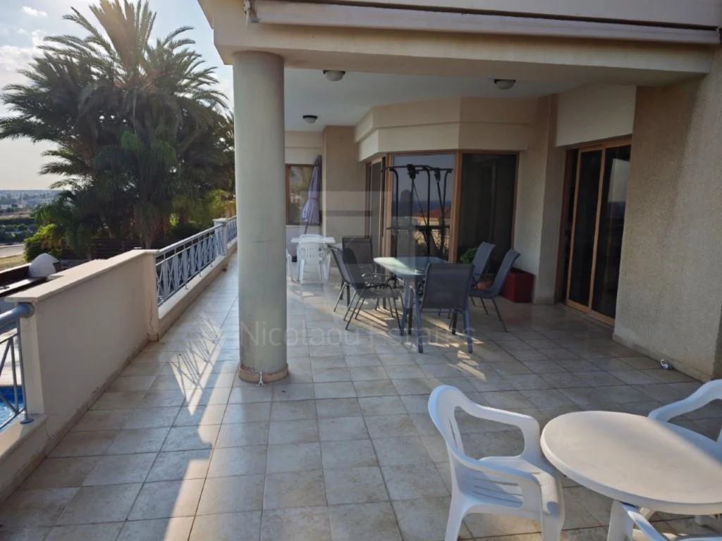 6+ Bedroom House for Sale in Limassol District
