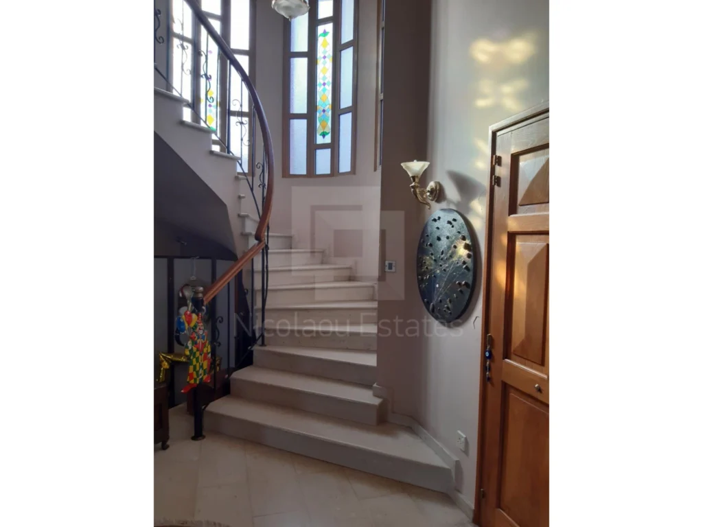 6+ Bedroom House for Sale in Limassol District