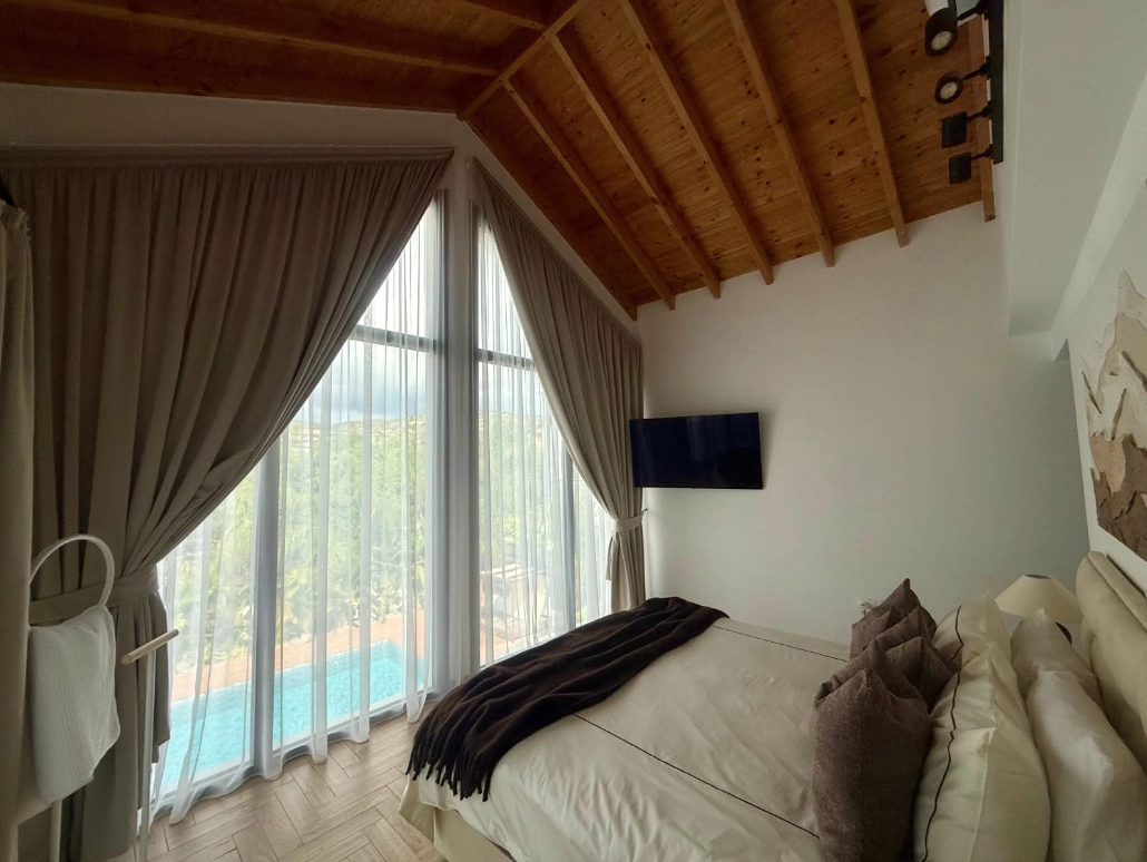 6+ Bedroom House for Sale in Limassol District