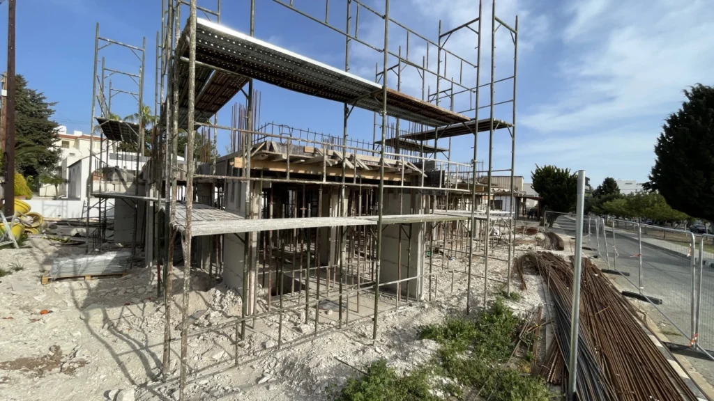 3 Bedroom Apartment for Sale in Paphos – Universal