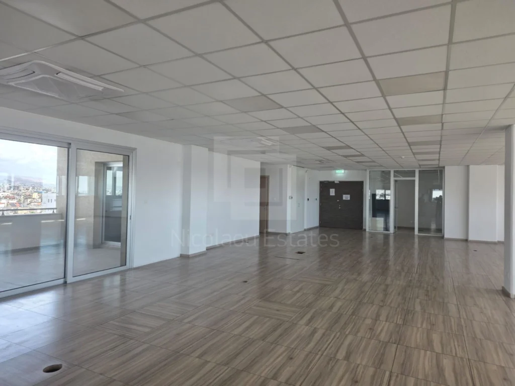 1500m² Office for Rent in Kato Polemidia, Limassol District