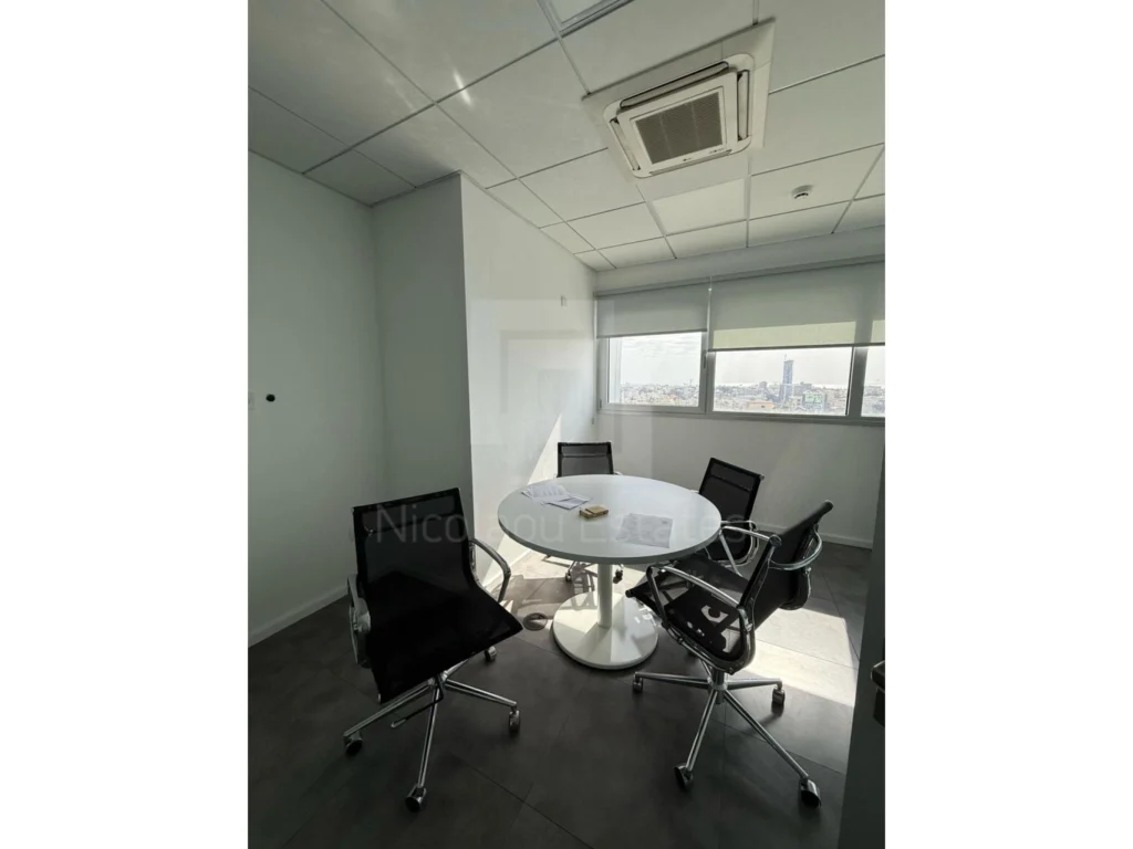 1500m² Office for Rent in Kato Polemidia, Limassol District