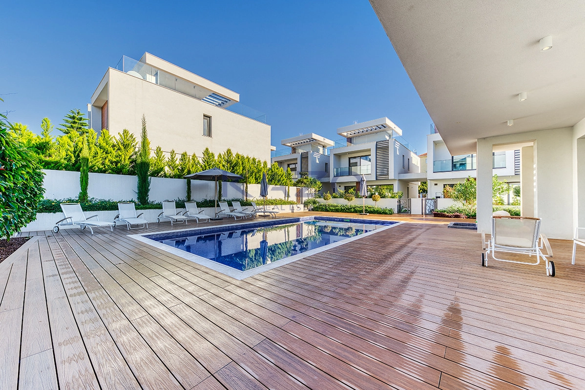 2 Bedroom Apartment for Rent in Limassol – Mesa Geitonia