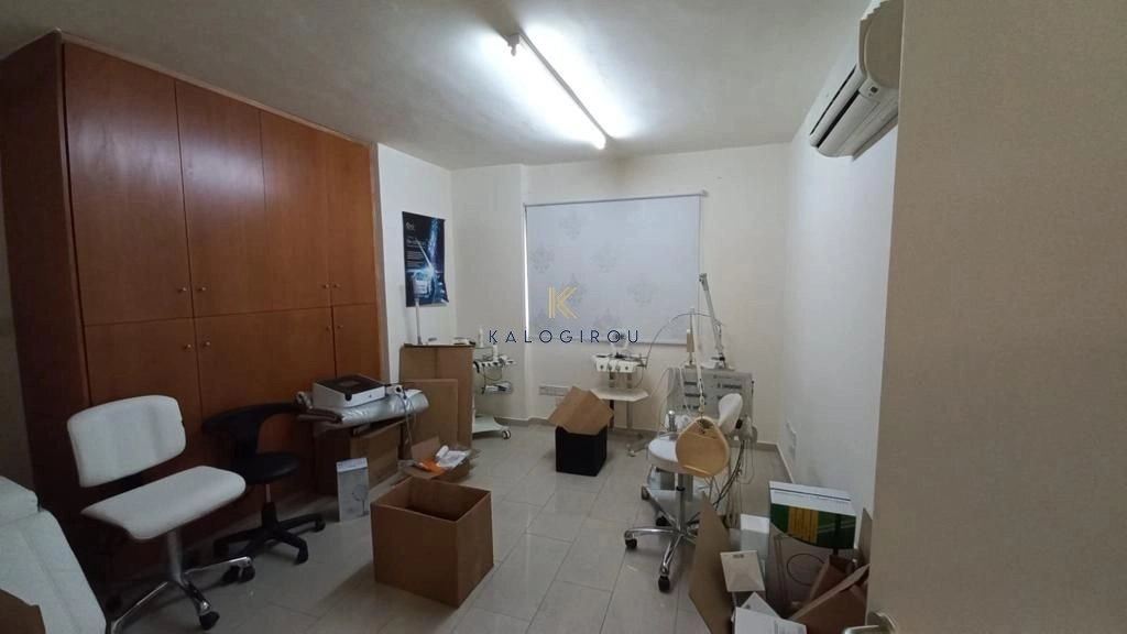 164m² Office for Sale in Larnaca District