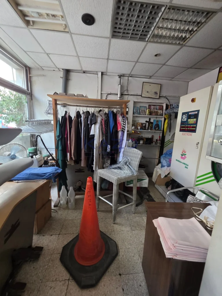 Ground-floor commercial shop for sale in Limassol District photo 3