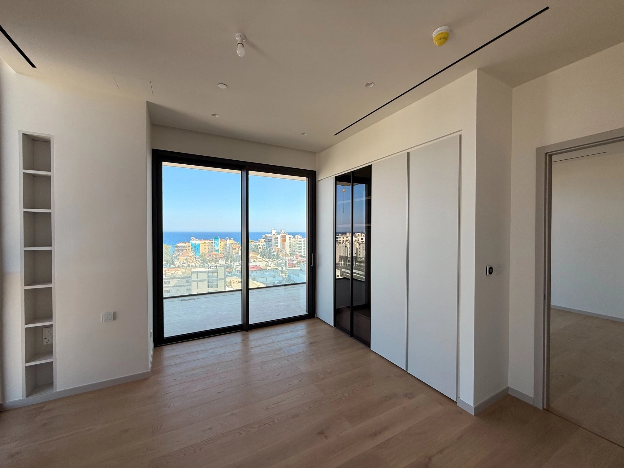 2 Bedroom Apartment for Rent in Germasogeia, Limassol District