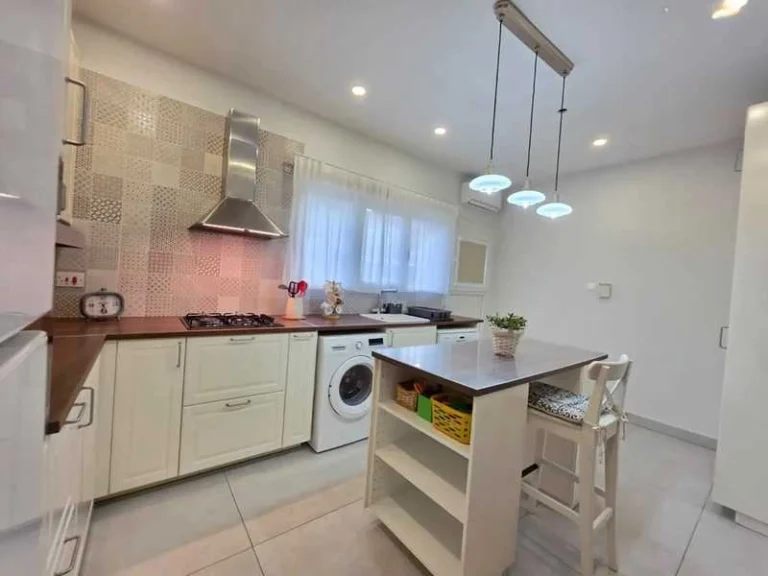 2 Bedroom House for Rent in Limassol – Neapolis