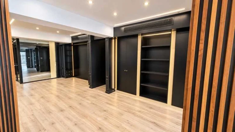 135m² Office for Rent in Kato Polemidia, Limassol District
