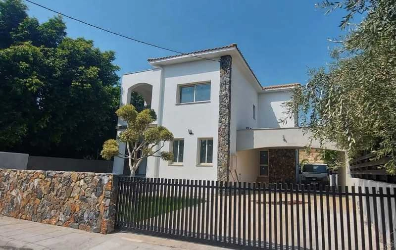 5 Bedroom House for Rent in Agios Tychonas, Limassol District