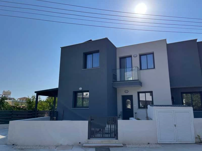 5 Bedroom House for Rent in Kissonerga, Paphos District