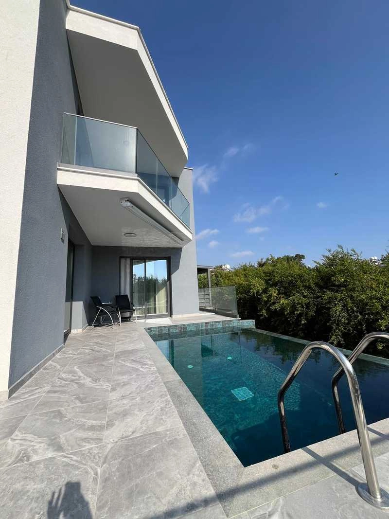 5 Bedroom House for Rent in Kissonerga, Paphos District