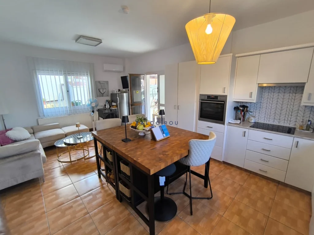 4 Bedroom House for Sale in Aradippou, Larnaca District