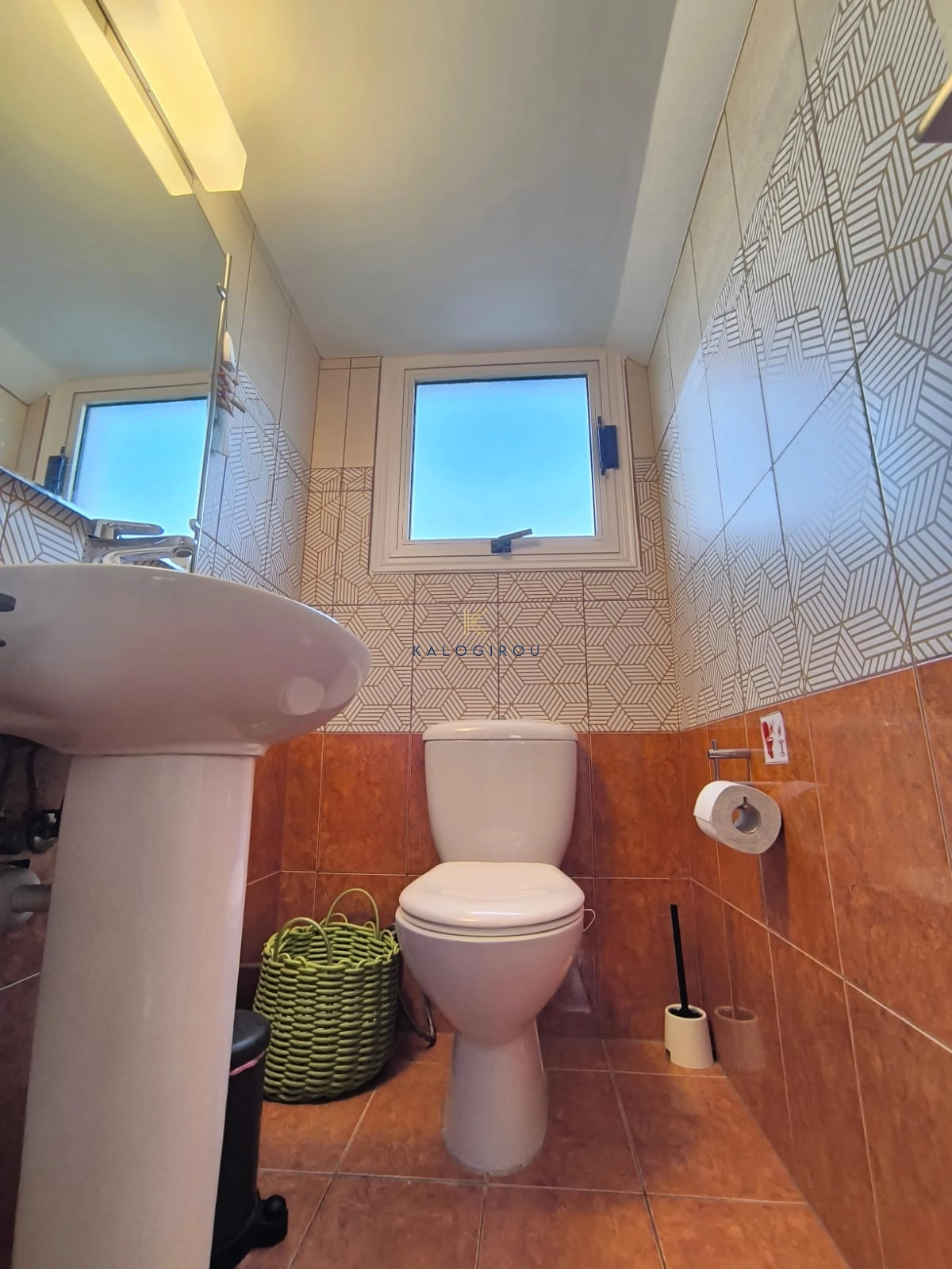 4 Bedroom House for Sale in Aradippou, Larnaca District