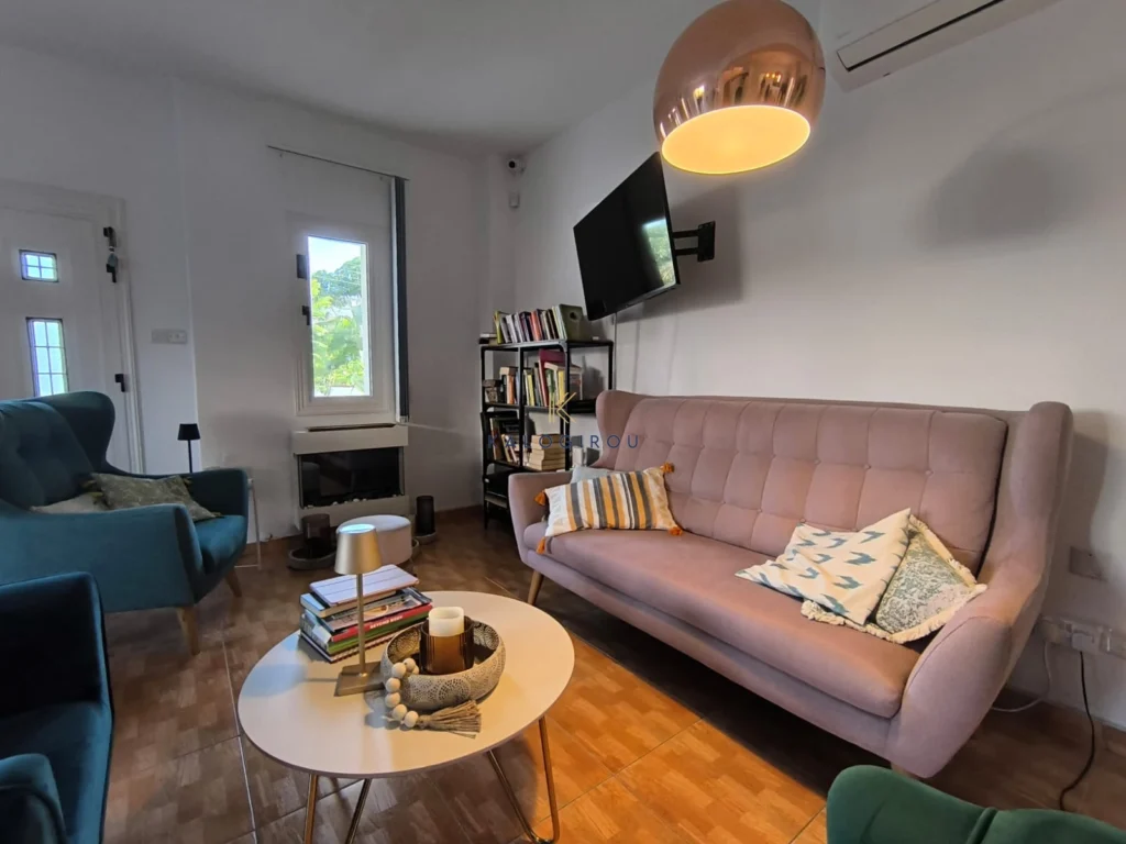 4 Bedroom House for Sale in Aradippou, Larnaca District