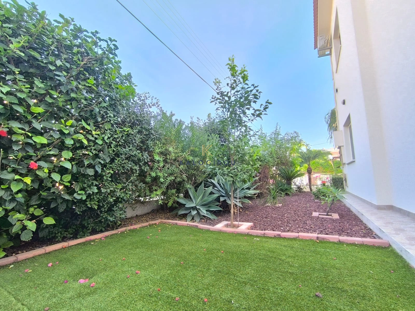4 Bedroom House for Sale in Aradippou, Larnaca District