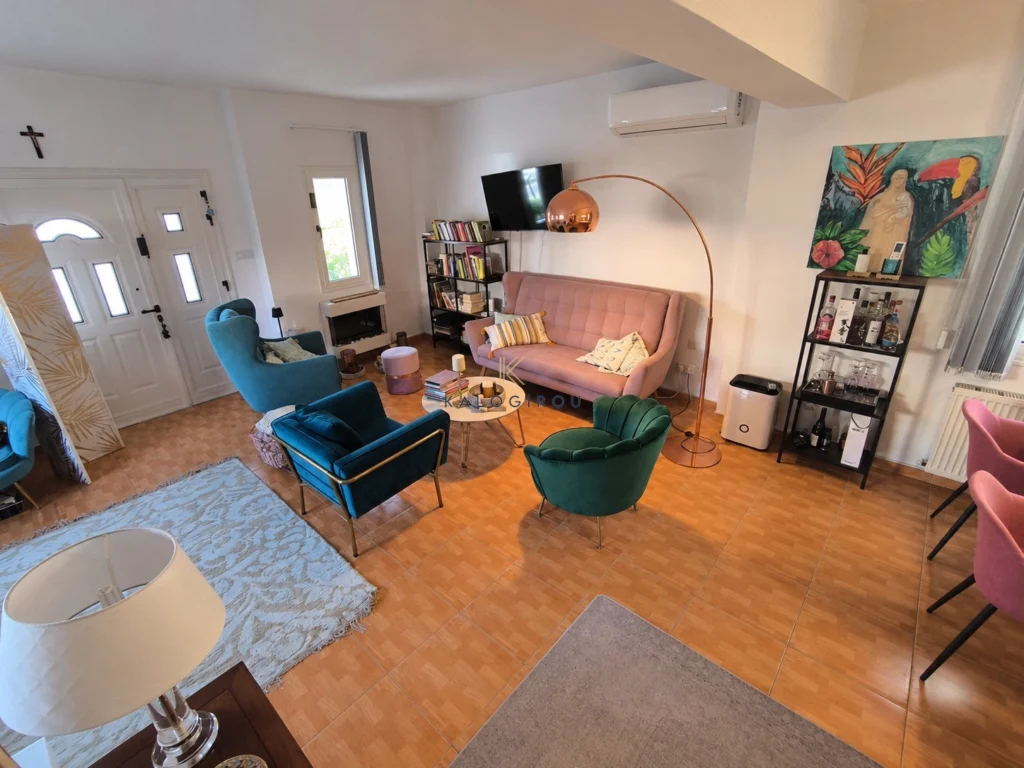 4 Bedroom House for Sale in Aradippou, Larnaca District