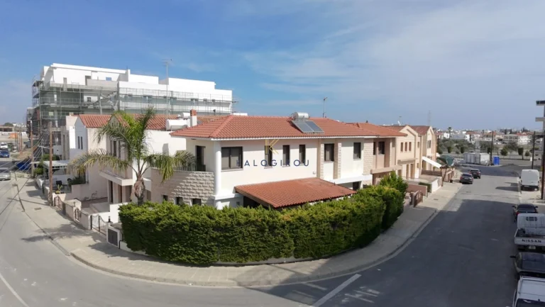 4 Bedroom House for Sale in Aradippou, Larnaca District