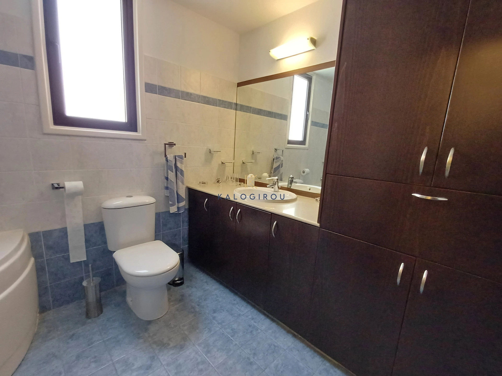 4 Bedroom House for Sale in Aradippou, Larnaca District