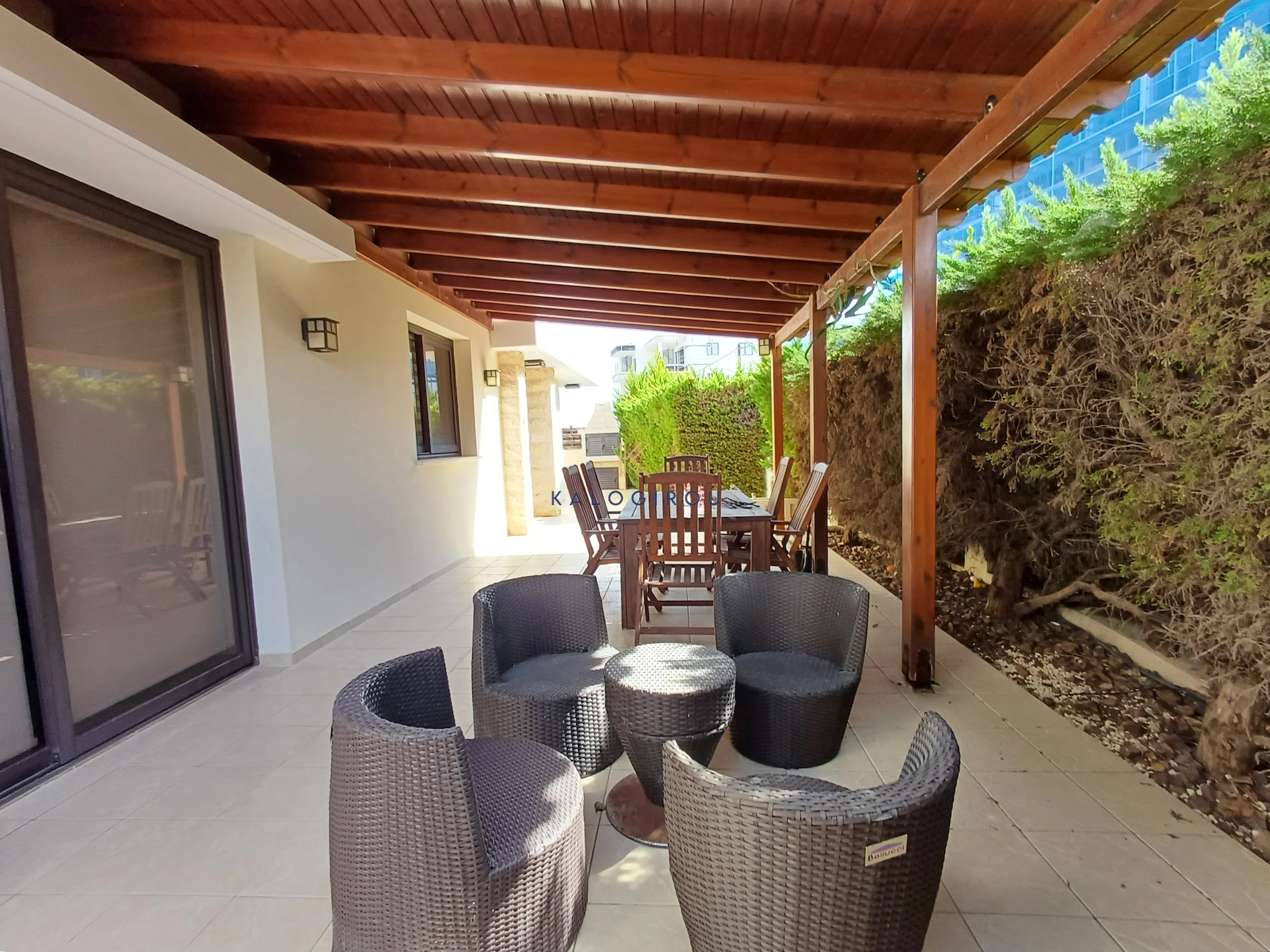 4 Bedroom House for Sale in Aradippou, Larnaca District