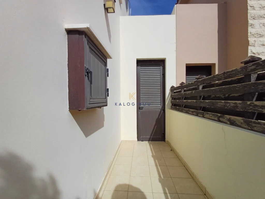 4 Bedroom House for Sale in Aradippou, Larnaca District