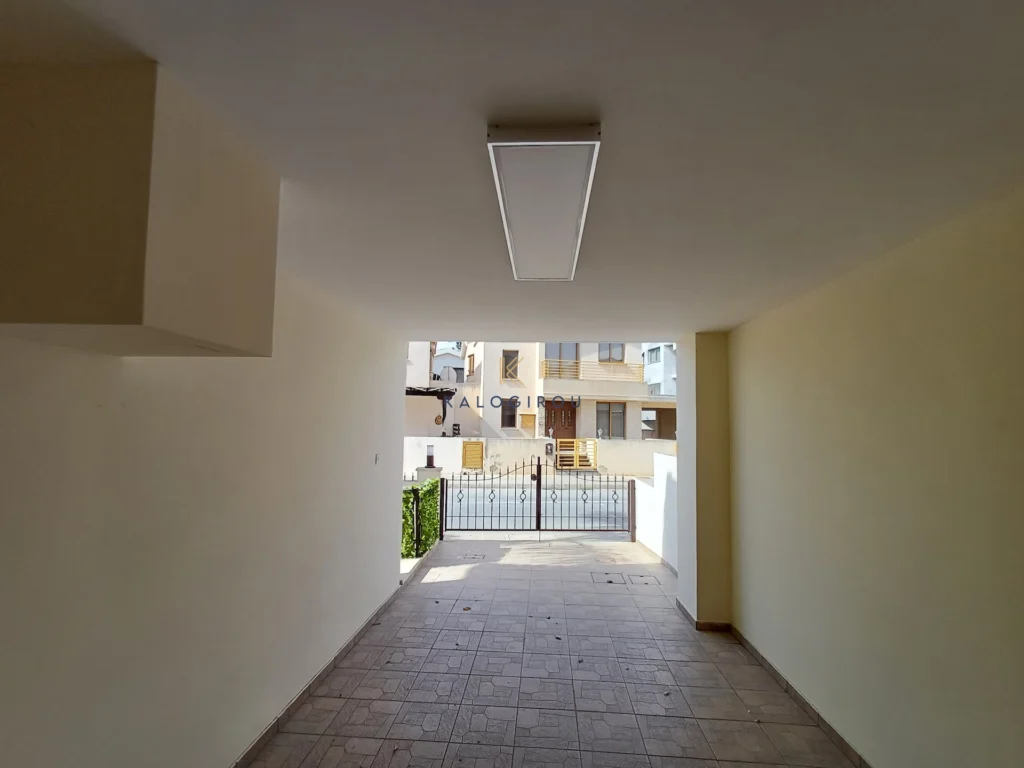 4 Bedroom House for Sale in Aradippou, Larnaca District