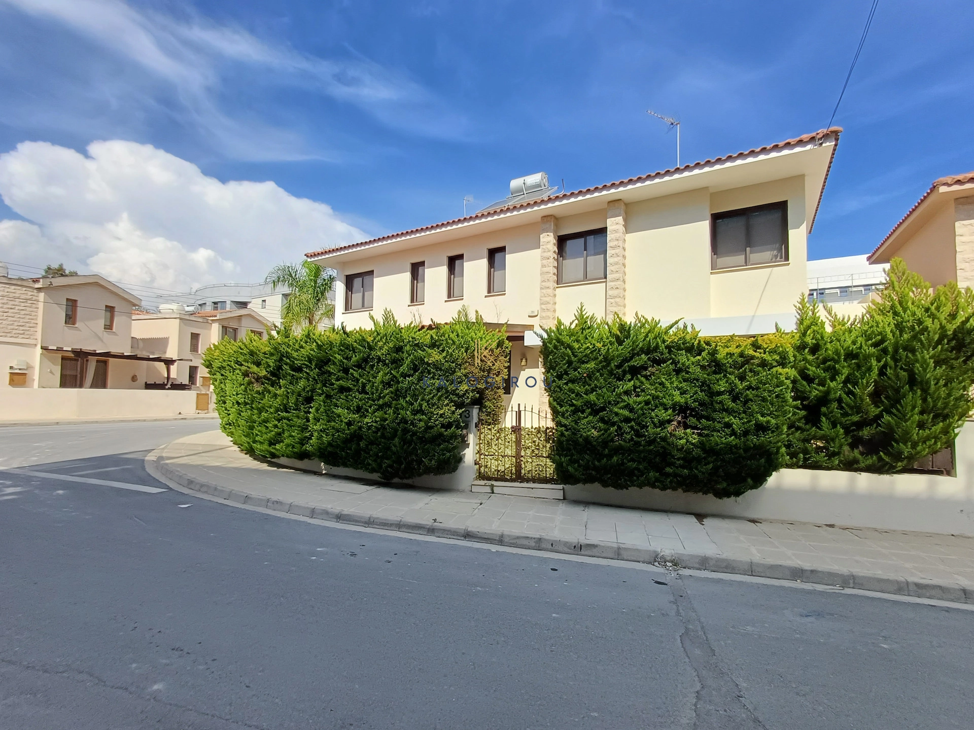 4 Bedroom House for Sale in Aradippou, Larnaca District