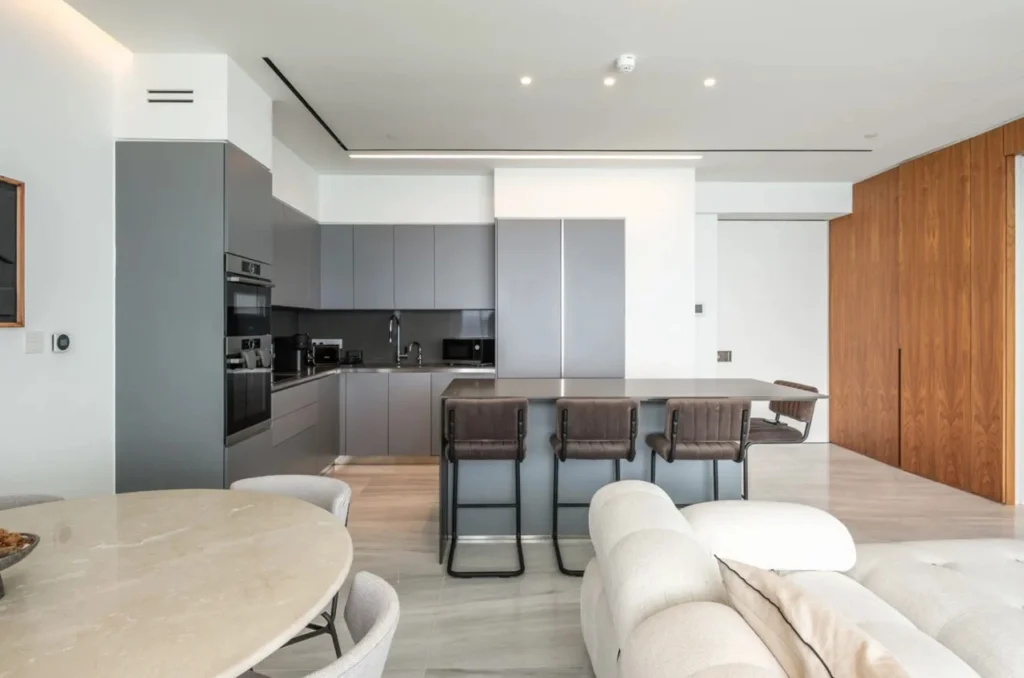 2-bed apartment with pool and gym in Limassol photo 11