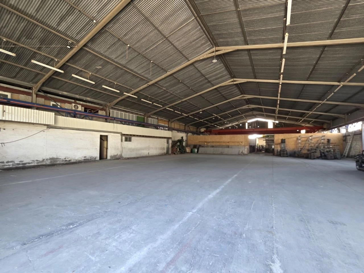 2000m² Office for Rent in Ypsonas, Limassol District