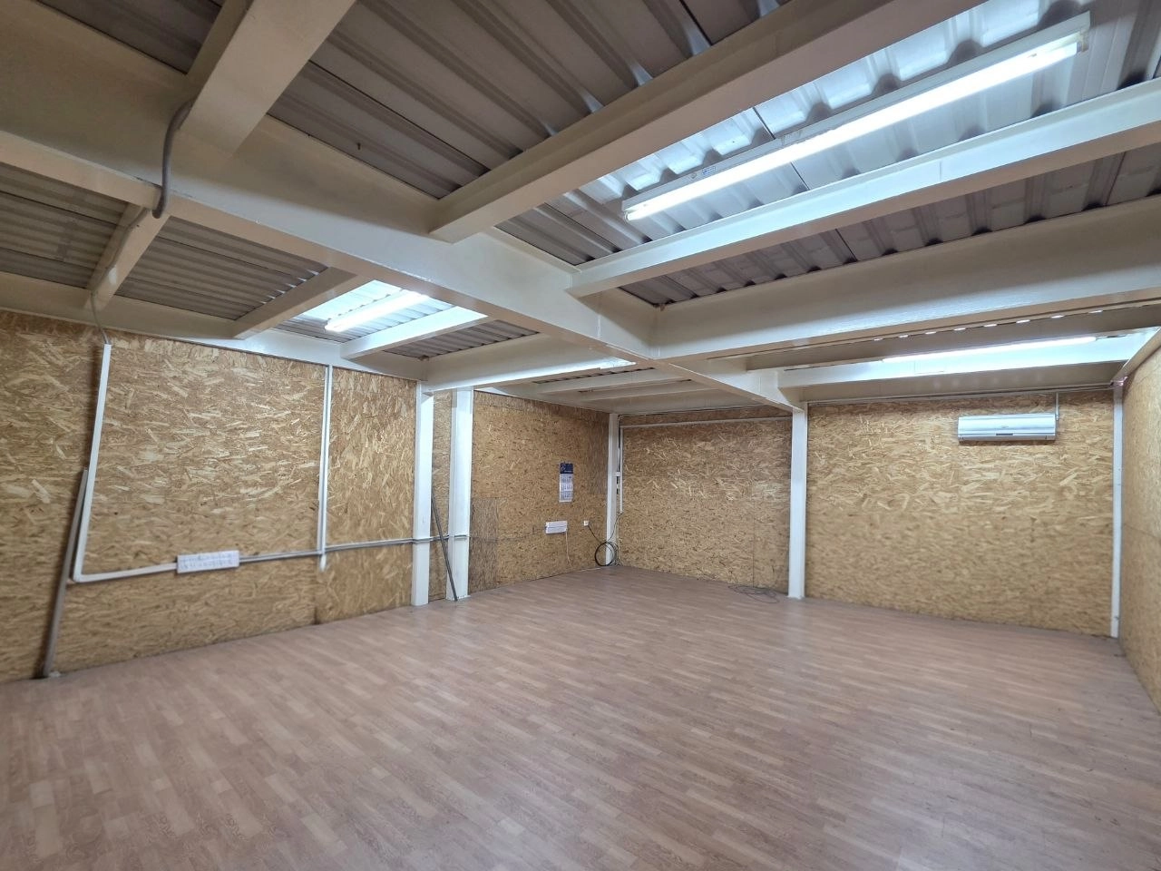 2000m² Office for Rent in Ypsonas, Limassol District