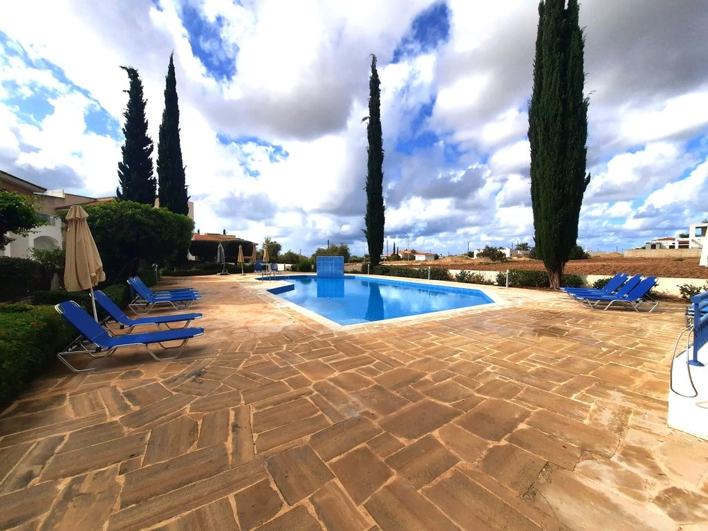 2-bed townhouse with communal pools in Anarita photo 22